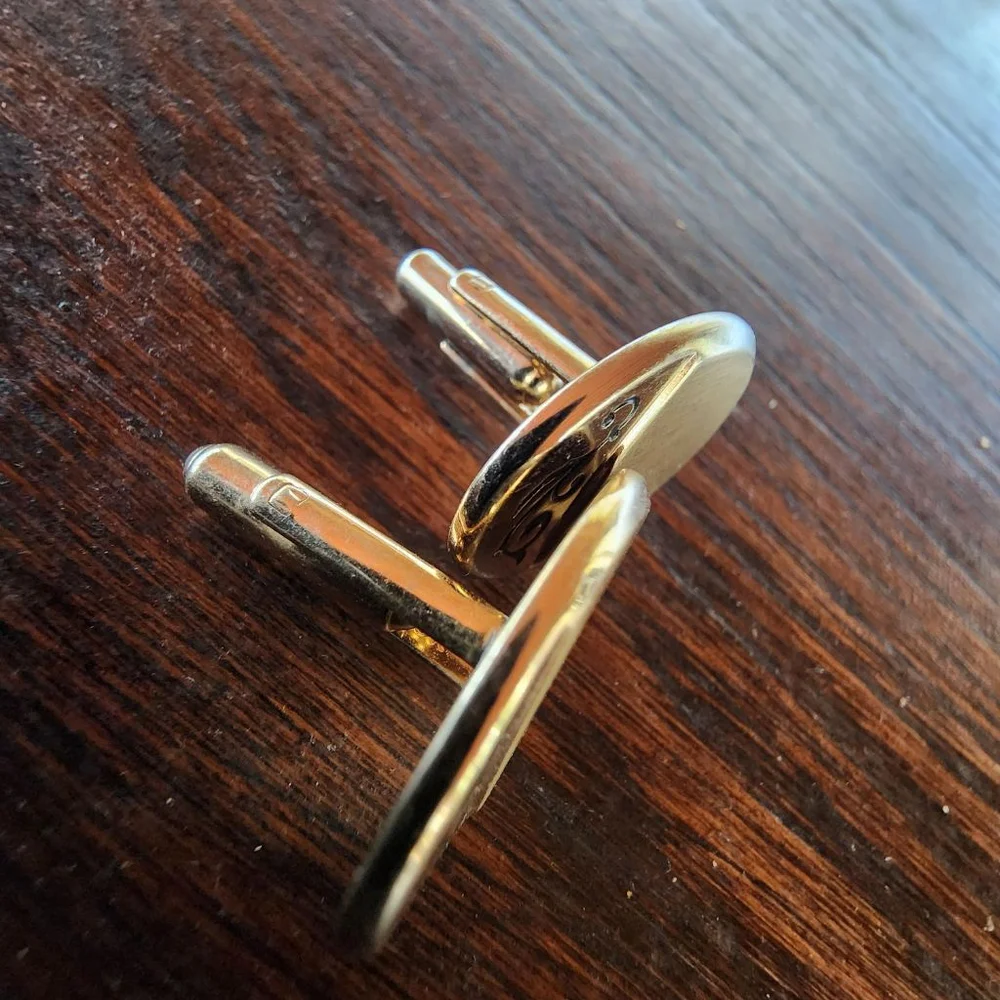 Vintage Cuff Links Hickok Gold Tone Black Scroll.